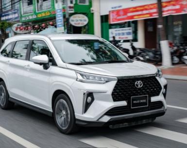 Toyota 7 chỗ Veloz Cross: Giá niêm yết và ưu đãi mới nhất (11/2022)