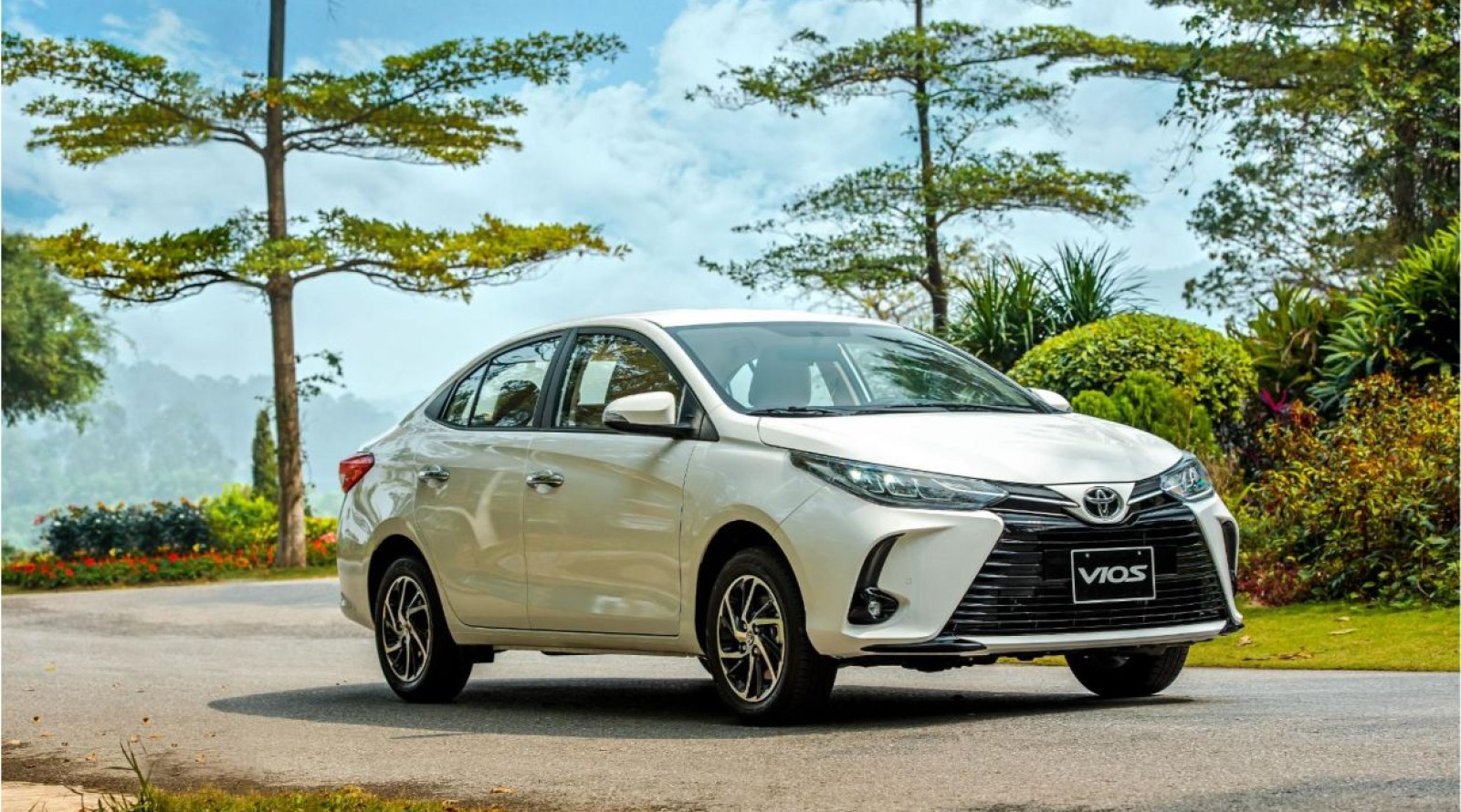 Bảng giá xe Toyota 2023 mới nhất kèm ưu đãi tại Việt Nam 42023