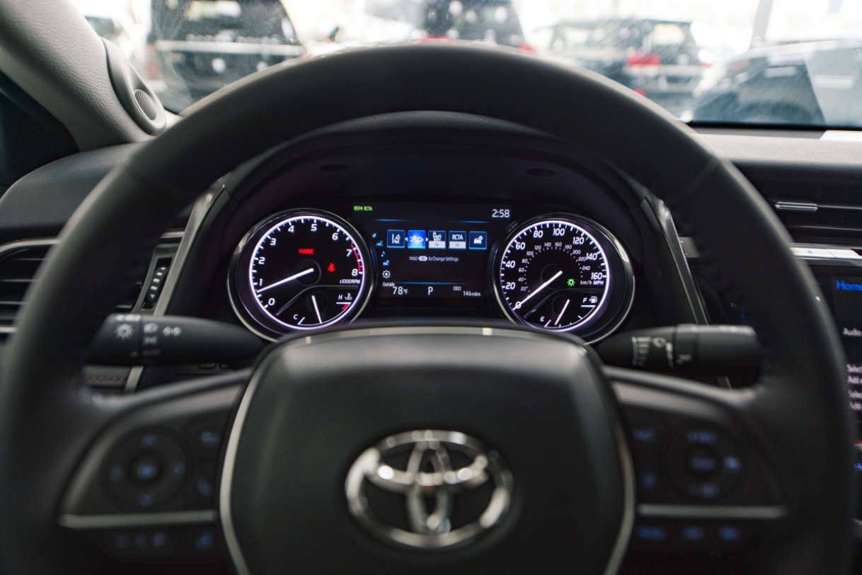 Đồng hồ điều khiển Toyota Camry