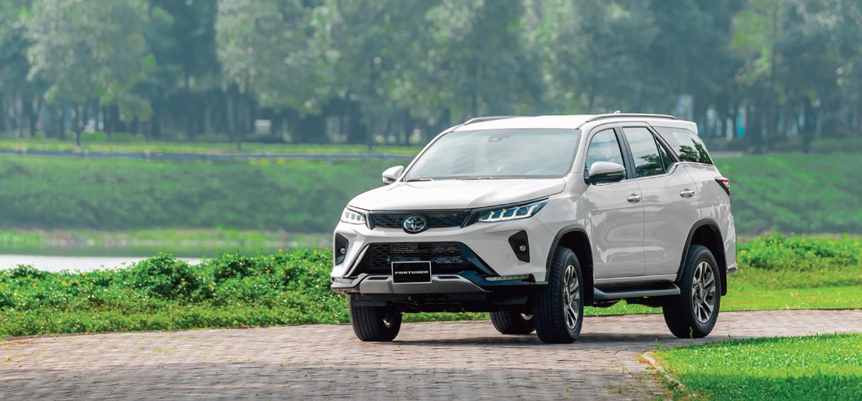 Xe Toyota 7 chỗ Fortuner